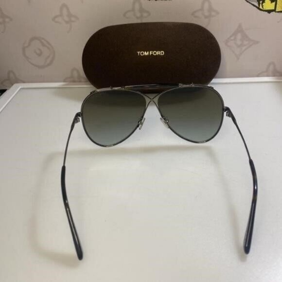 New Tom Ford Unisex Holden Brown Gradient Pilot  Sunglasses FT0818 08G","descrip - Picture 3 of 12